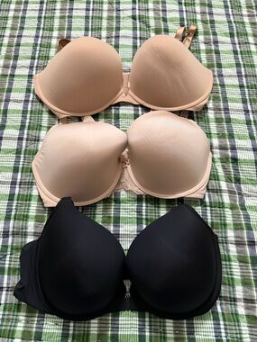 Three Seamless Nude and Black T-Shirt Bras - Women Intimates plus size Bras
